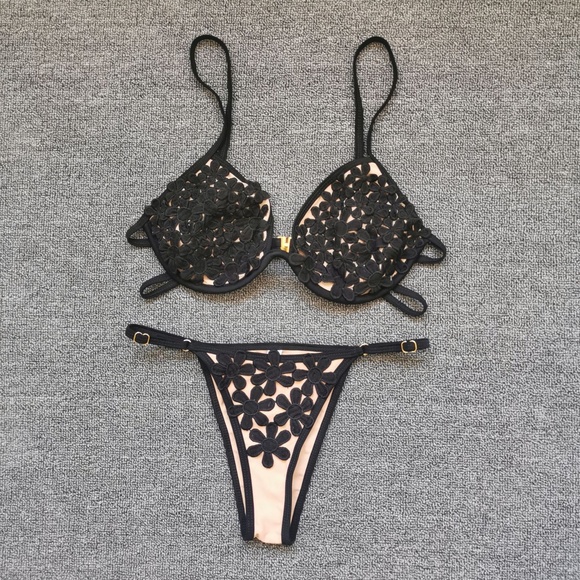 Sexy Embroidered Floral Lace Bikini Set โ Black - Picture 2 of 7